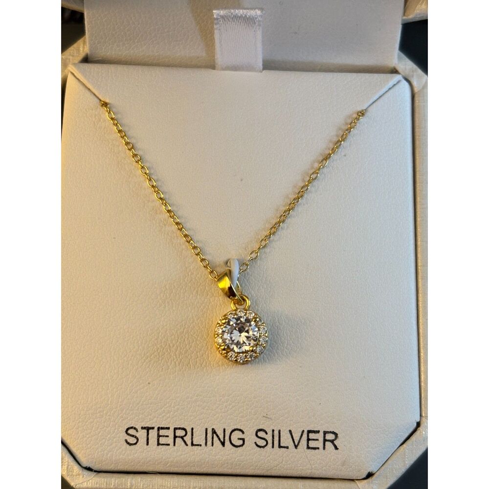 Cynthia Rowley Gold Tone Halo Design Necklace